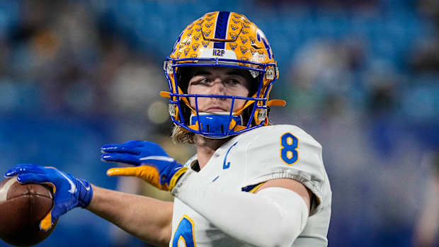 Kenny Pickett Pittsburgh Senior Bowl Atlanta Falcons